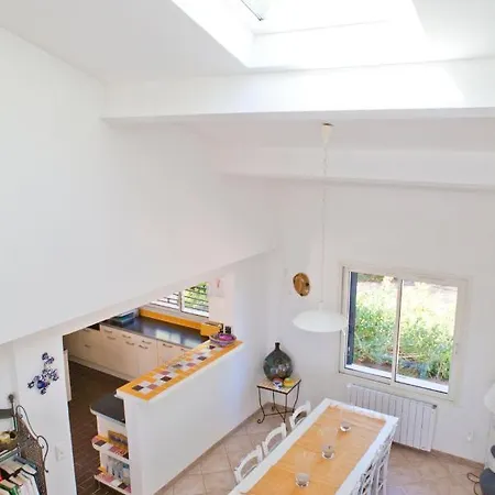 Beautiful On The Beach, Direct Access To Fine Sandy Beach And Turquoise Water Lecci