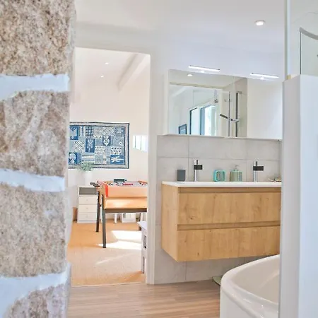 Vila Beautiful On The Beach, Direct Access To Fine Sandy Beach And Turquoise Water