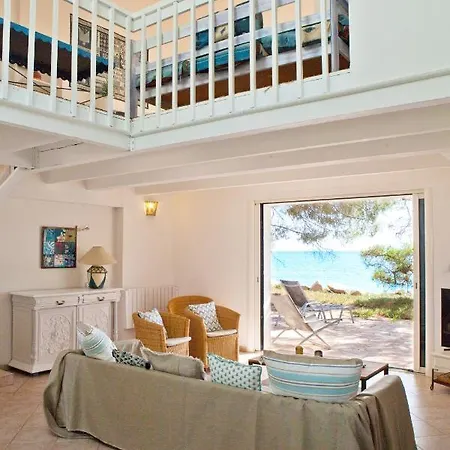 Beautiful On The Beach, Direct Access To Fine Sandy Beach And Turquoise Water *
